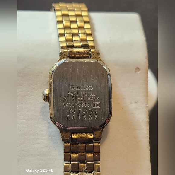 Vintage 80s or 90s Seiko Tank Watch V400-5608 - Picture 7 of 8